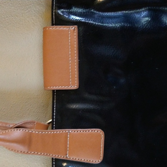 VGUC. Nine West large black and tan tote. - Picture 6 of 12